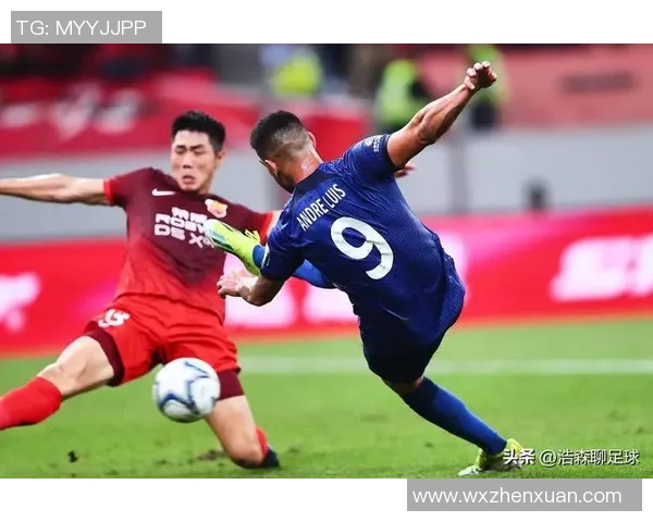 上海申花与恒大对决分析:战术布局与球员表现的深度剖析 上海申花与恒大对决分析:战术布局与球员表现的深度剖析